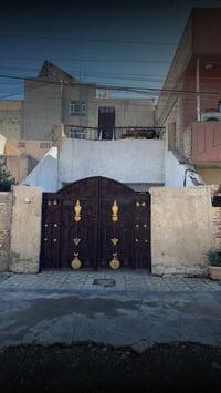 ⛰️ مشتمل بناء نظيف للبيع 🧿  📍الموقع : شارع فلسطين محله 502  🛑المساحه ا...