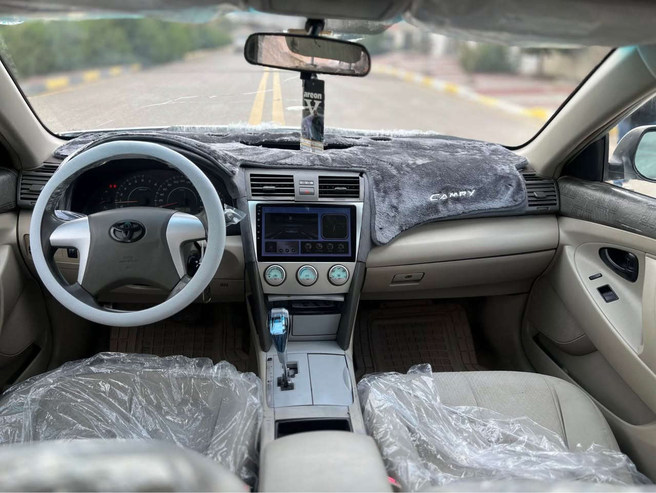 للبيع فقط .

سعرها 83 ورقة .
كامري خليجي موديل 2007 محدث شكل 2011
￼محرك 4 سلندر گير محرك بشرط بدون اي عيب
صدر امامي خلفي بشرط تبريد تدفية شغال 
شاشة ايباد كامرة دوارة تبريد مركزي قفل مركزي
سيارة مصبوغ حزام عل ايدي اثر طخ طخات خارجية فقط
رقم سيارة اربيل شرط تحويل او وكالة ثاني يوم بسمك 
مكان سيارة كركوك داخل مركز مدينة .

***********📞
***********📞
***********📞

رقم كورة بيها واتساب . أربيل, العراق
