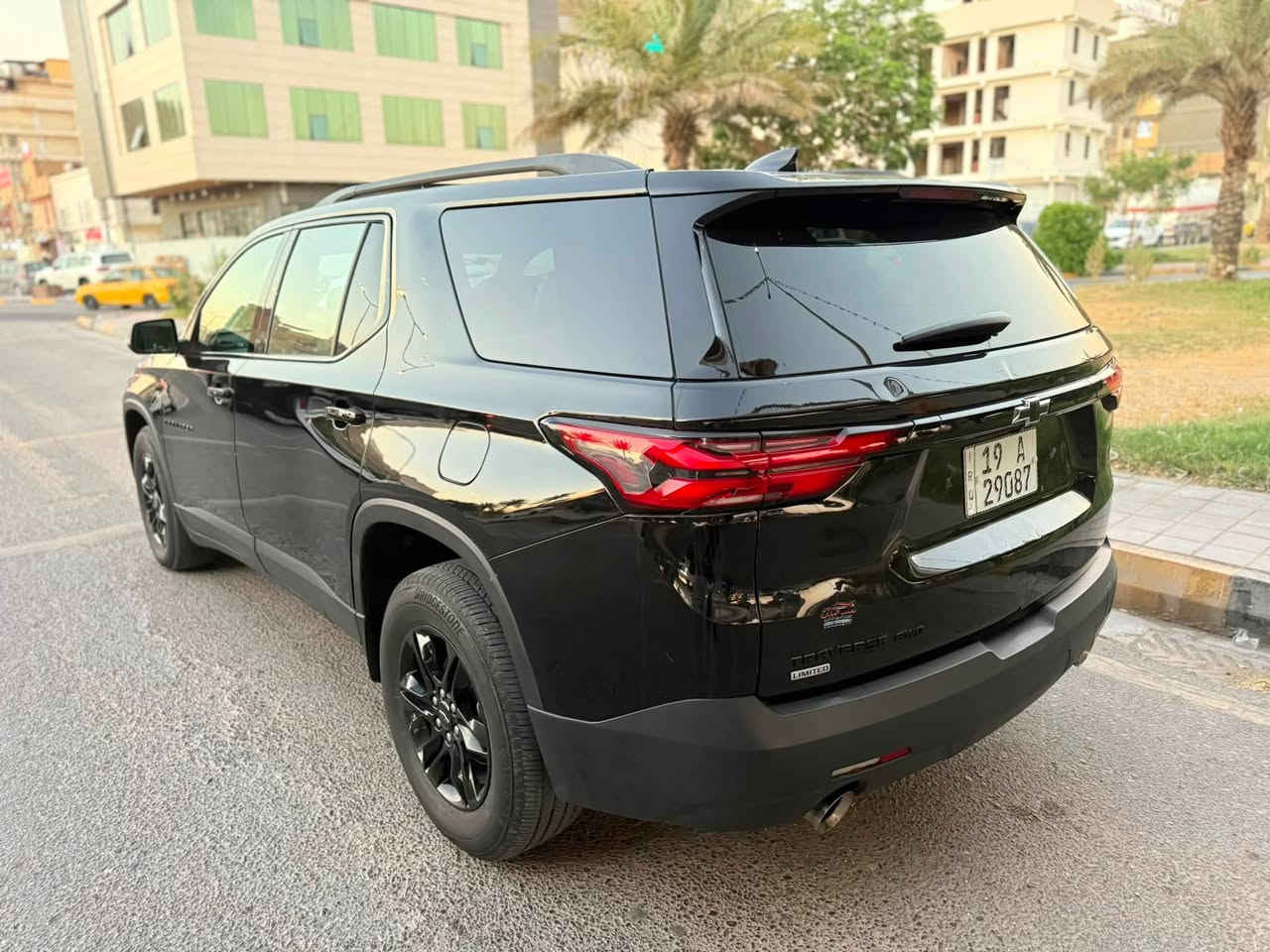 السلام عليكم اخوااان .. بيع فقطط
انسسب سعرر 225 ورقه قابل لتفاوض 🔥

شوفرليت ترافيرس 2024
رقم كربلاء حره تحويل مباشر 
عداد المسافه : 39 الف mill
حجم المحرك : 6 سلندر 3600 فور ويل 
الضرر : جاملغ امامي تبديل وصبغ 
وباب الصدر تبديل نفس اللون 
ايرباك برده وكشن طاك ومصلح 

المواصفات  بلاك توب 
بصمة تشغيل وابواب - فور ويل 
7 راكب 3 قطع تبريد - شاشه كار بلي
كرسي سائق كهرباء - تدفئه مقاعد 
رادار مانع تصادم - مثبت سرعه - قياده اليه 

للاستفسار الاتصال ***********
مهندس حسين 📍 كربلاء - حي الحسين
شركة_المتحدة_لمزادات_السيارات_الامريكيه
