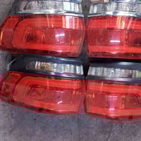 عندي بك لايتات زوجين سعر 200 وبيهن مجال  مكاني طالبيه  07759876858