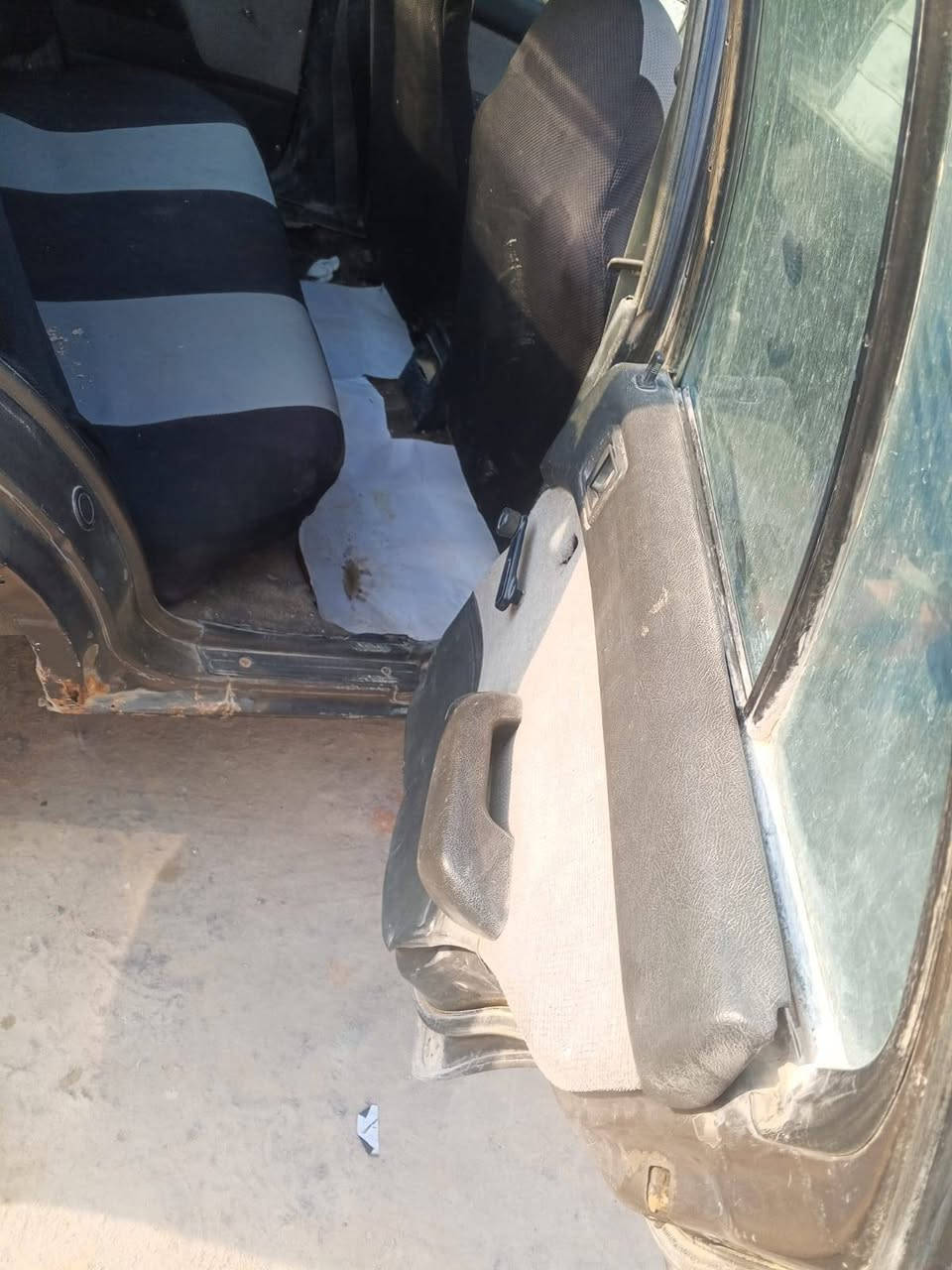 السلام عليكم لانسر رقم بغداد للبيع سعر 12 ورقه وبيها مجال مكان صلاح الدين تكريت رقم الهاتف ***********
