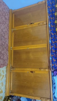 ميز • بوفيه