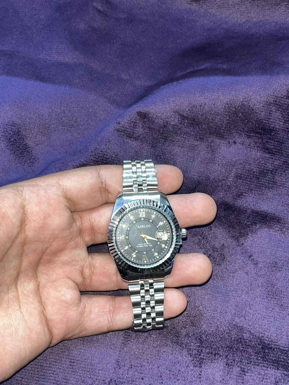 سلام عليكم اخوتي الغالين ساعة مرتبة مثل ما واضح في الصور شبيهة الرولكس السعر 30 الف مع التوصيل على اول تم رزق وعافية للجميع


**إذا كنت صاحب هذا الإعلان وتريد حذفه لأي سبب، رجاءا أرسل رسالة إلى الدعم الفني**