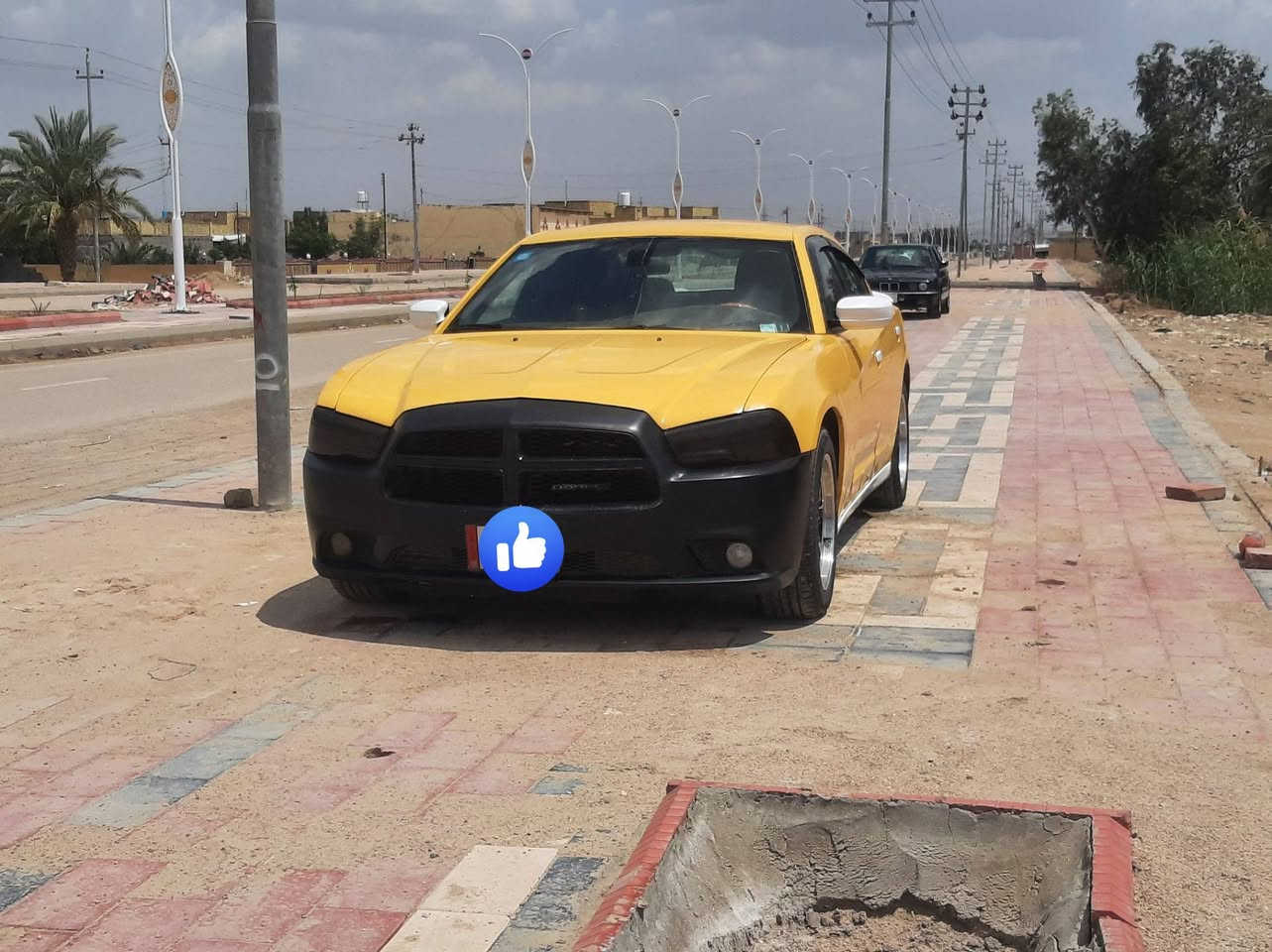 السلام عليكم 
سياره جارجر موديل 2012 سياره كفاله عامه من الضربه والفتح برغي ممفتوح بيها
غرفه جديده مال 20 دواخل صاجي 
كير مكينه كارتون عربانه توني شادها صار هيه واكسلها والحداديه الاماميه هم جديده كارتون سياره نظيفه كلش عدا خياس بالبيبان وطخه خفيفه كد شبر بخشم الجاملغ الايمن الامامي 
سياره خطها رفاعي بغداد مصفره هيئه ومرور
رقم انبار شرط التحويل
السعر 145 وبيها مجال 
مكاني ناصريه قضاء الرفاعي 
للأستفسار اكثر اتصال عالرقم 
***********
