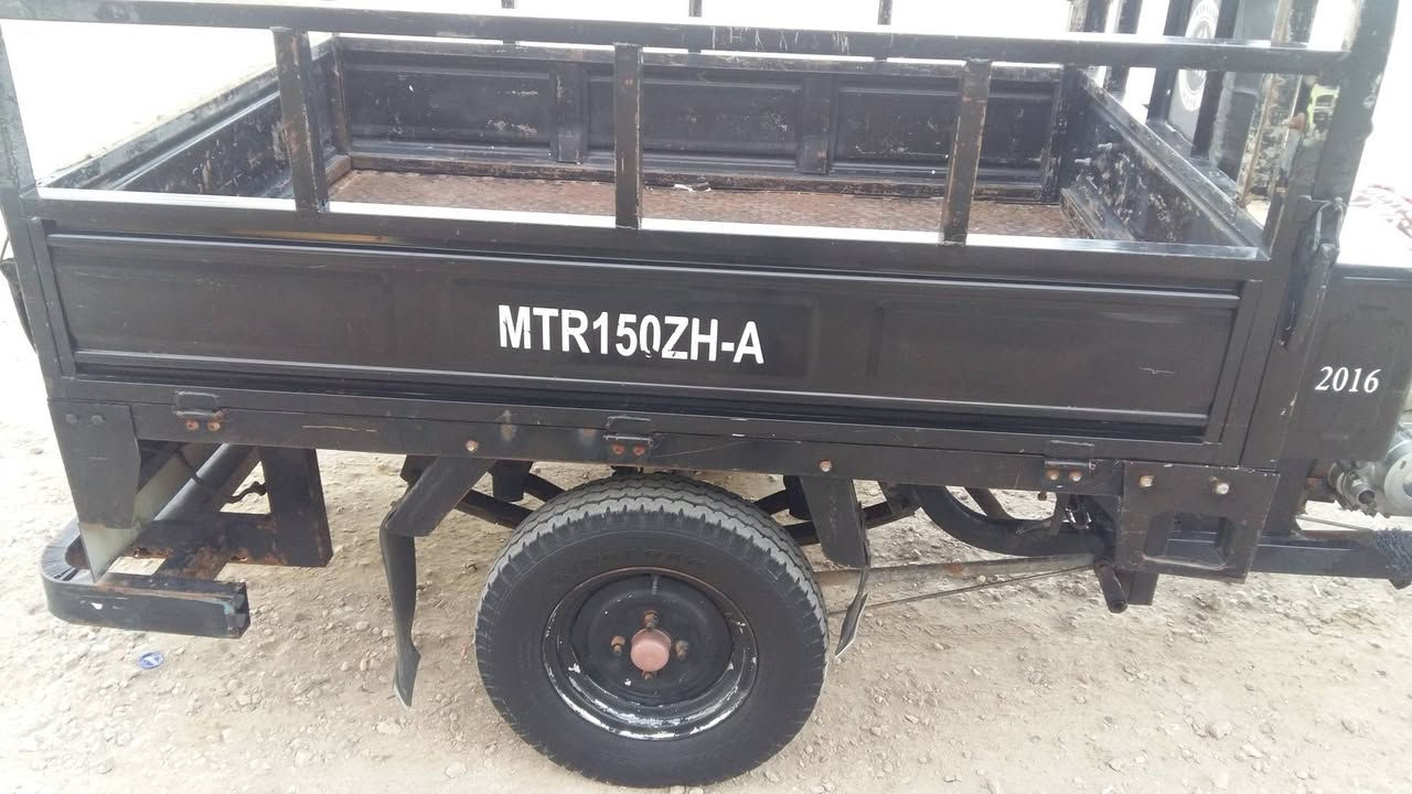 السلام عليكم 
ستوته للبيع 2016 رقم ابيض مكينه صار شهرين من شادهه 
تخم تاير ماذب اعليهه ولا ربع جاهزه من كلشي بيهه خياس بالشاصي قليل 
***********
