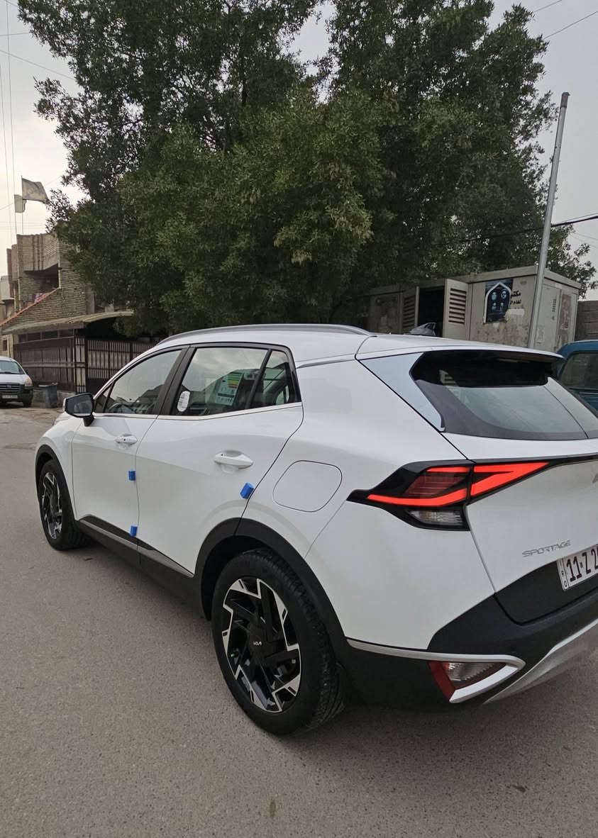 سلام عليكم
سبورتج خليجي كفاله عامه وبعدي عله وضع شركه
سياره ماشيه 11 الف/ حجم لمحرك 2000 دوش
مواصفات سياره / بصمه/ وشفتات ستيرن
شاشه كار بلي وكامره خلفيه دواره/ مانع نزلاق
حساس امامي و خلفي/ كشنين 2 كهرباء
جنطة كهرباء / مرايات شفط و شارت ترحيب
تحكمات ستيرن جهتين وبلوتوث وحاكيه
مثبت سرعه/ سايد بريك كهرباء / بجم شمعه
لايت زينون و بكلايت لد و لد نهاري
4 انضمت قياده / كشنات تدفيه ودركه تدفيه
تبريد امامي وخلفي/ حجم لويل كب 19
 اريل نفكيشن/ شاحن واير ليس/ ومخارج شحن

عنوان سياره/بغداد رصافه/لسفسار تصال عله لهاتف
رقم لهاتف :     📞.  ***********
