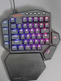 🎮 للبيع كيبورد ألعاب Redragon K585 DITI  🔹 النوع: كيبورد ميكانيكي مخصص...