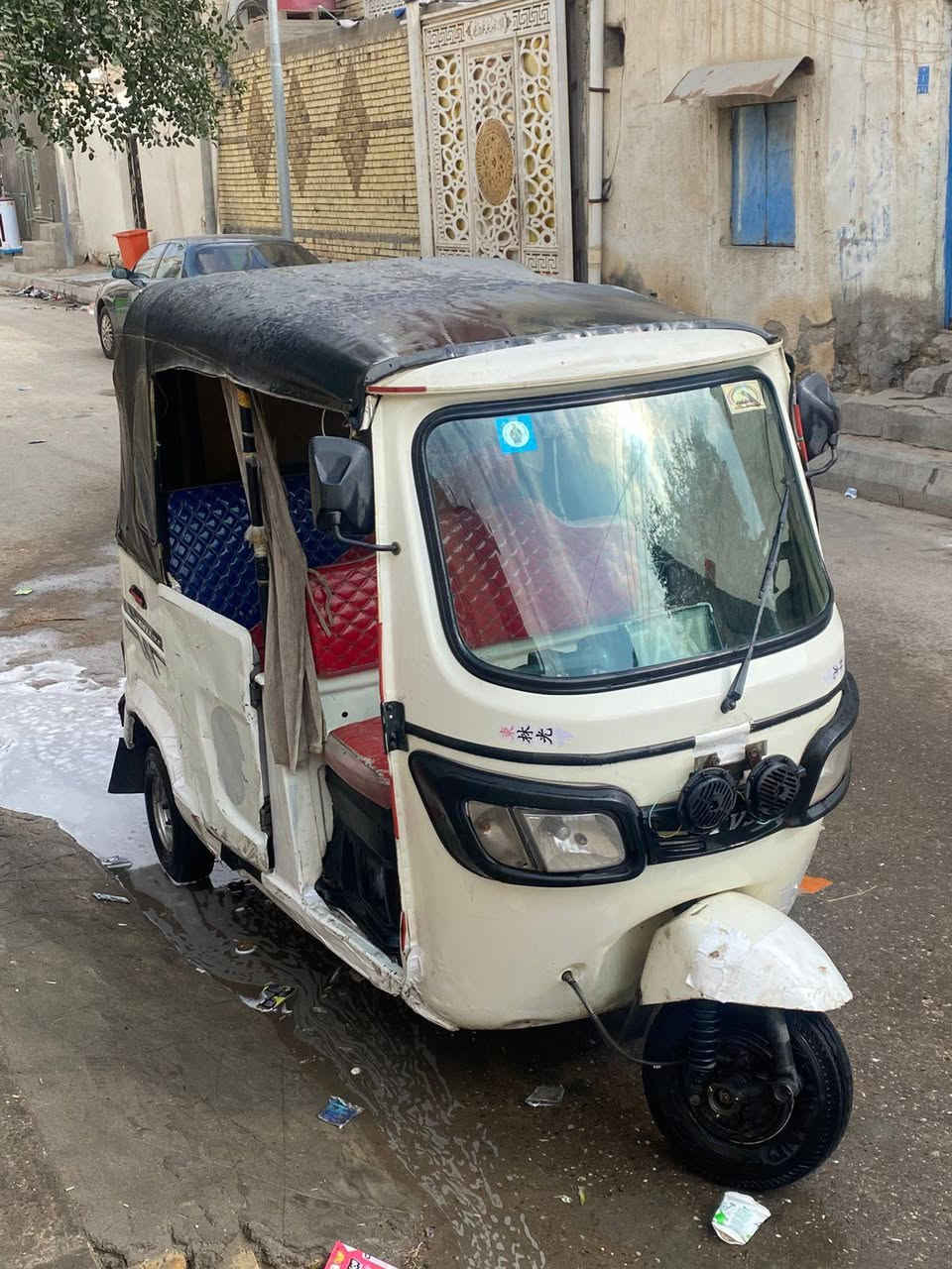 السلام عليكم تكتك للبيع السعر 300و5 وبيه مجال ***********
