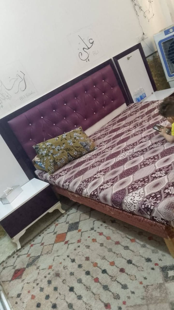 غرفه كامله ونضيفه لبيع السعر 250 وباقي تفاصيل عل واتساب ***********
