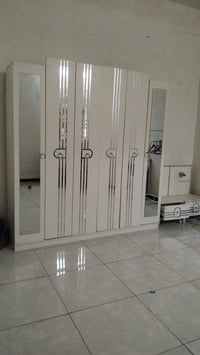 غرفة نوم • بدون سرير • كومديات