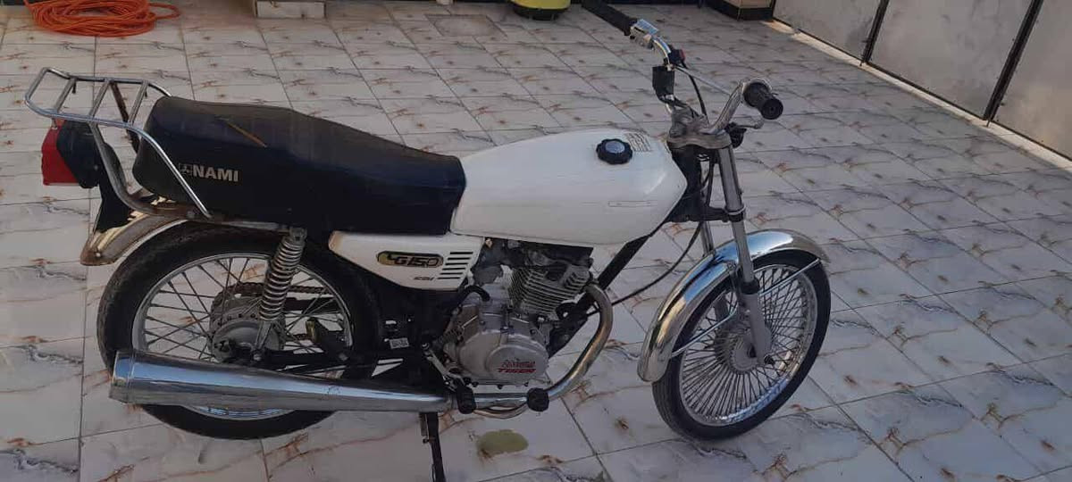 السلام عليكم 
دراجة للبيع:( دراجة نضيفة مفتوحة مرة وحدة محرك تايكر) 
الدرجة: اوراق سحب 
للستفسار : ***********
السعر : 400 وبيه مجال
                 (  مكلف بالنشر اتصل على الرقم 👆🏻 )
