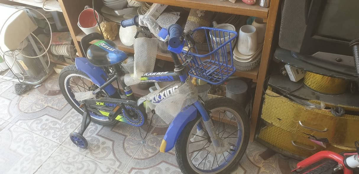 سلام عليكم اخواني واخواتي عندي هاي الغراض للبيع كلمن اوسعره المكان شطره الشعله قرب مطحنت جمعان محل بالات والسعر على الخاص اورقمي ***********
