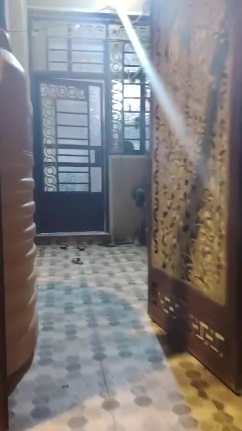 دار لبيع مساحه 150متر مربع في القصيرين قرب السيطره لتواصل ***********
