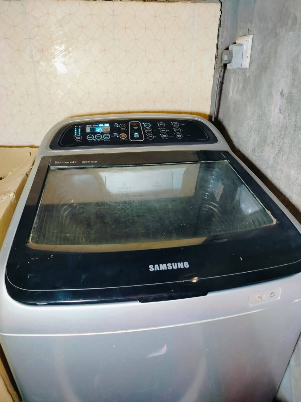 غساله اوتوماتيك سامسونك شغاله ومداخله تصليح ونضيفه للبيع سعر ٢٥٠ وبيه مجال قليل كربلاءالبوبيات ***********

