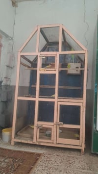 قفص للبيع المكان حي الجهاد نهاية شارع بيت صبر 07726516259