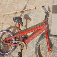 أغراض مستعمله للبيع بسعر مناسب جدآ للتواصل 07821037056