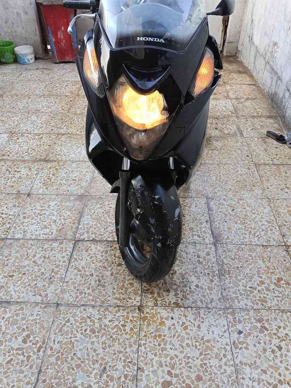 سلام وعليكم سلفر مكينه سوده محرك 400 دراجه بيهه حادث صفحه ابيع على هل وضعيه كلشي شغال اوفر عنوانهه شهداء العبيدي السعر 950 شويه مجال للعلم بدون اوراق


**إذا كنت صاحب هذا الإعلان وتريد حذفه لأي سبب، رجاءا أرسل رسالة إلى الدعم الفني**