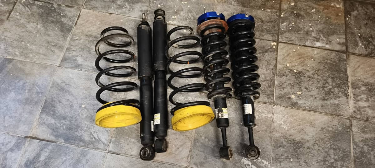 السلام وعليكم 
تخم دبلات تخم لويات 
مع ترفيعه امامي خلفي 
للبيع  ***********
