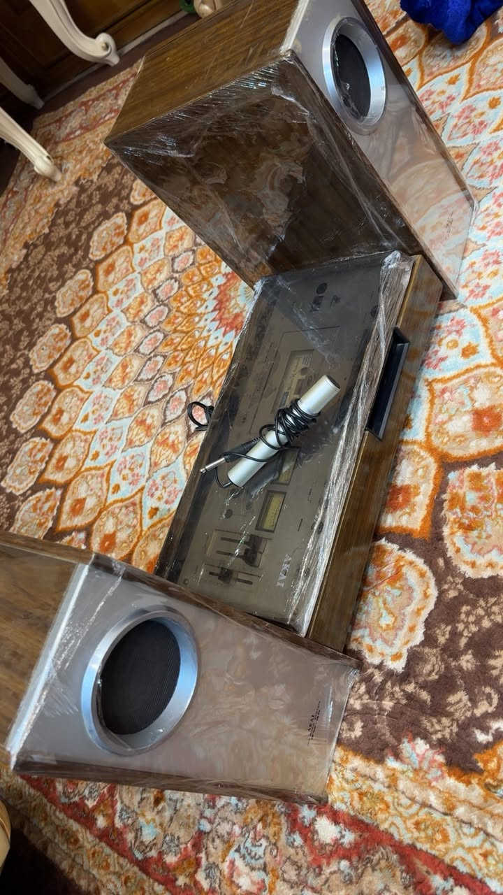 يوجد لدينا مسجل اكاي قديم اخو الجديد يعتبر موديل ٢٠٢٥ الي رايده يتصل أو يتراسل ع واتساب 
 هذا الرقم***********
