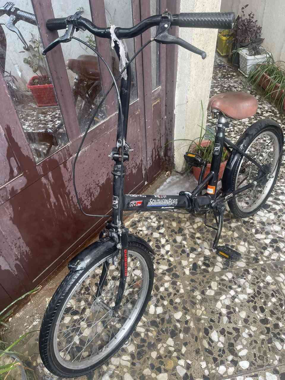 بايسكل حجم 20
بايسكل يطبك ما بي اي مشكلة 

 بايسكل BMXgtr
بايسكل جبلي يجي كير ٧ سرعات مع قفل بايسكل كامل مكمل ما عده البريك الخلفي يرادله تبديل 
سبب البيع عدم التفرغ
 المكان بغداد الحرية للتواصل *********** واتساب
