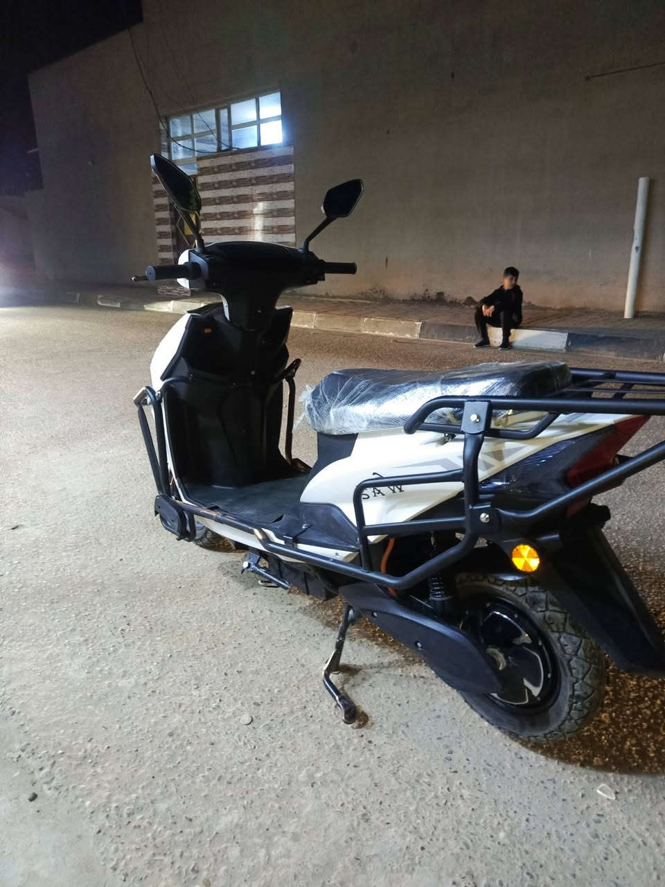 دراجة شحن شركه الماسة💎
موديل 24
دراجه نضيفه وما ناقصها شي 
البطاريات🔋 6 كبار 
كهربائيات كلها شغاله 

المواصفات  
تشغيل عن بعد 
نضام R رجع للخلف
لايت عالي. ناصي. رماش.
تثبيت سرعه
اشاير شغاله 
الدراجه نضيفه وبطاريات نضيفه وما متعوبه 

السعر 750 ..وبيها مجال 

*********** واتساب
