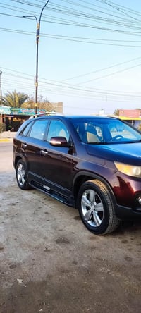 سورينتو موديل 2012 امريكي  حجم المحرك 3500 مو 3300 فول مواصفات للأخير ...