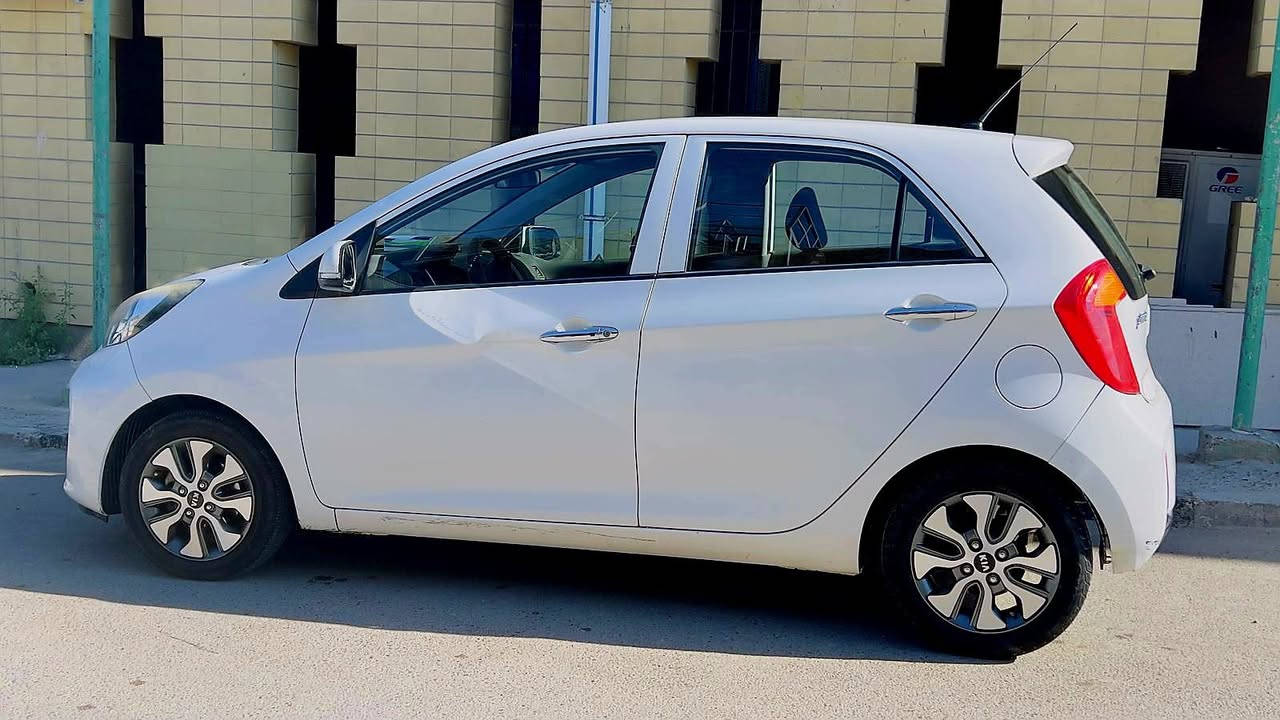 السلام عليكم
للبيع
بيكانتو ٢٠١٦ خليجي
مكفولة من الصبغ
تدفئة ... تبريد
تشغيل بصمة 
دخول بصمة
شاشة وكاميرا
محرك ١٢٠٠
ماشية  ٨٨ الف كيلو قابل للزيادة
رقم بغداد تحويل مباشر
السعر ١٠٣
ملاحظة : تواجد السيارة في بغداد في منطقة الاسكان صباحا فقط
***********
