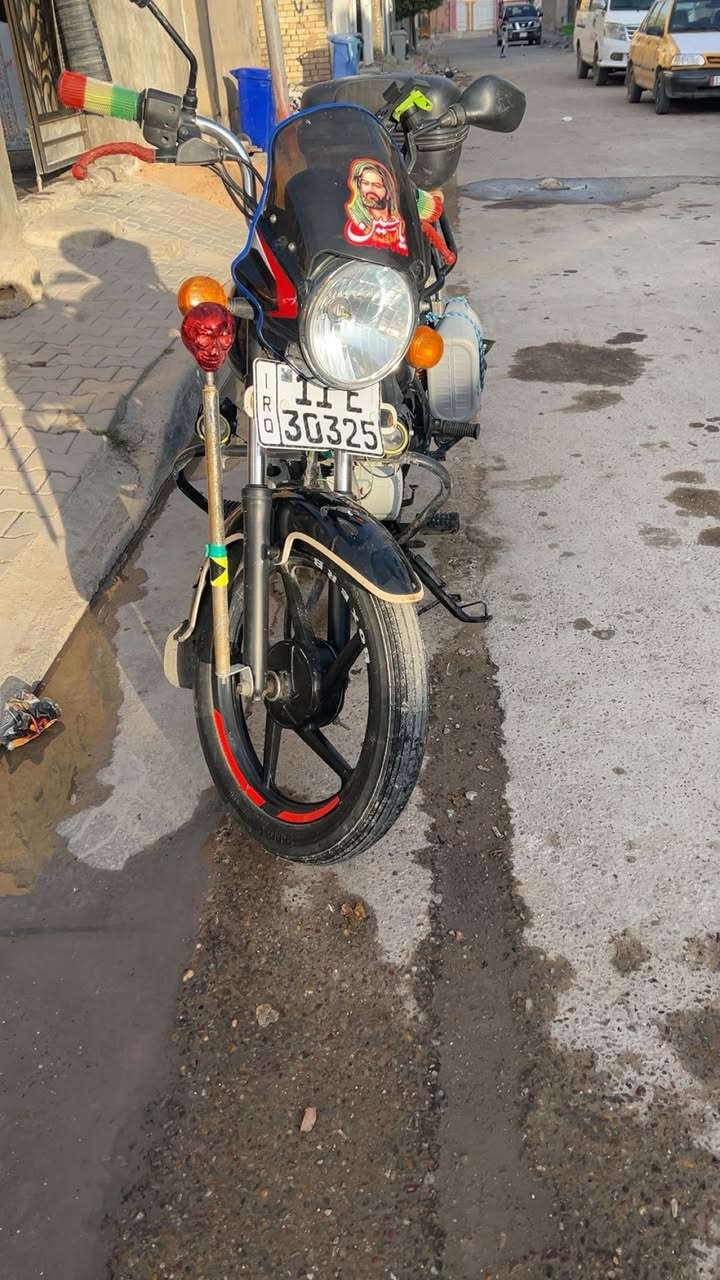 سلام عليكم دراجه بوكسر مديل 
٢٠٢٣
رقم بغداد بسمي عنوان حسينيه مال راشديه دراجه كامله أي نقص ما بيها كلشي بيها شعال ونضيفه كلش رقم ملونين ٢٠٠٠وبيها مجال رقم ***********
