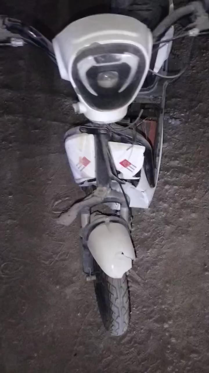 السلام عليكم
بايسكل شحن حجم مثل ما موضح بلصوره نقص بطاريات فقط وسله (السعر50 مابي كل مجال). 

الموقع كربلاء الحر الصغير 

رقمي: ***********
