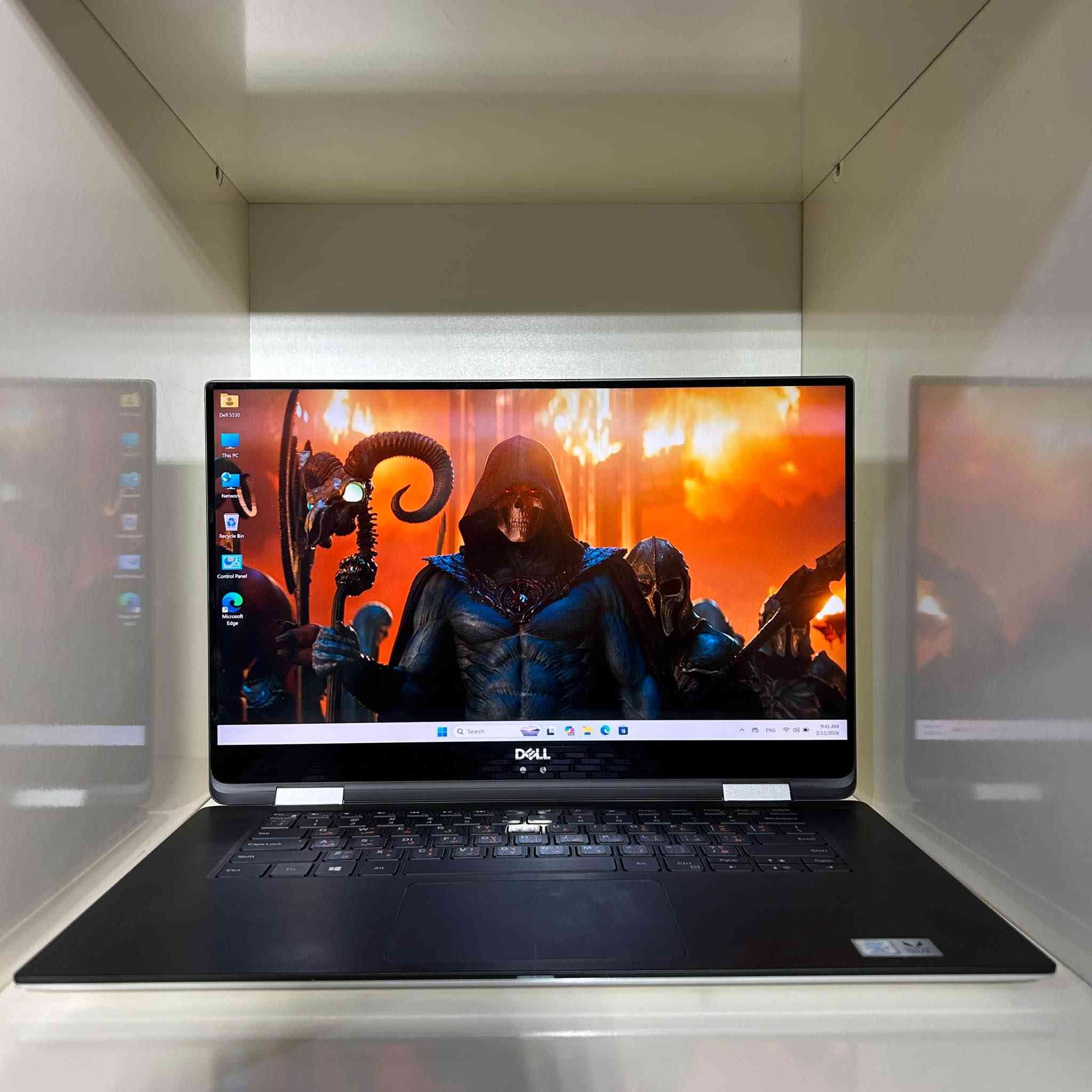 Dell Precision 5530

🔥 لابتوب لمس قلاب 4K – تجربة فخامة حقيقية

مو بس لابتوب…
📱💻 تابلت + لابتوب بجهاز واحد

شاشة 4K لمس قلاب 360°
تقلبه، ترسم عليه، تعرض مشاريعك، أو تستخدمه عرض تقديمي بكل أناقة 🔥

⸻

💎 المواصفات:

⚡ Core i7-8706G بسرعة 3.1GHz
4 Cores / 8 Threads – أداء ثابت وسريع

🧠 رام 16GB DDR4
يشغل برامج التصميم والمونتاج بدون مشاكل

💾 512GB Samsung NVMe SSD
سرعة عالية ومساحة ممتازة

🎮 كرت شاشة خارجي AMD Radeon Pro WX Vega M GL 4GB
كرت احترافي نادر وقوي للتصميم والجرافيك

🖥️ شاشة 15.6 إنج 4K Ultra HD
وضوح خرافي + لمس + قلاب 360 درجة

⌨️ كيبورد عربي / إنكليزي
🖥️ ويندوز 11 برو 25H2 أحدث إصدار

⸻

🔌 المنافذ:

✔️ شحن Type-C
✔️ 4 منافذ Thunderbolt
✔️ مدخل سماعة 3.5
✔️ Micro SD
✔️ زر معرفة نسبة الشحن بدون فتح الجهاز 🔋

⸻

🎁 الهدايا المجانية:

🎒 حقيبة
🖱️ ماوس واير ضوئي
🖤 ماوس باد Razer
🎧 سماعات أذن
📱 ستاند هاتف
🔌 شاحن

⸻

🚚 توصيل مجاني لكل العراق
📦 يوصللك مغلف ومحمي 100%
🔁 ضمان 7 أيام استبدال فوري

⸻

💰 السعر: 750,000 دينار

📍 شارع فلسطين – تقاطع الموال – فرع بركر سلام

⸻

هذا الجهاز مثالي للطلاب، المصممين، رجال الأعمال، وأي شخص يريد فخامة + مرونة + شاشة 4K لمس 🔥 بغداد, العراق


**إذا كنت صاحب هذا الإعلان وتريد حذفه لأي سبب، رجاءا أرسل رسالة إلى الدعم الفني**