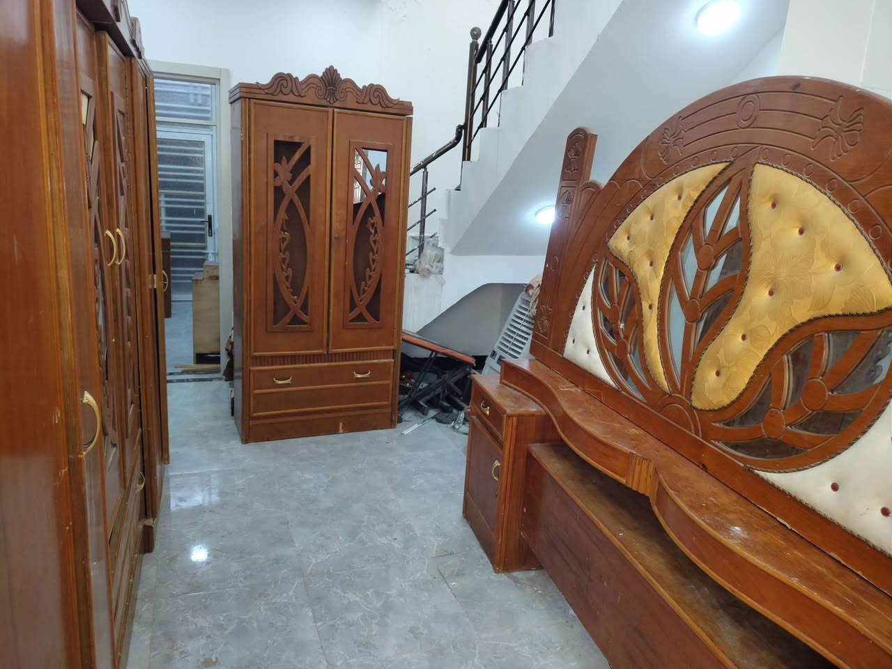 غرف نوم تسكام البيع كربلاء حي العباس ***********
