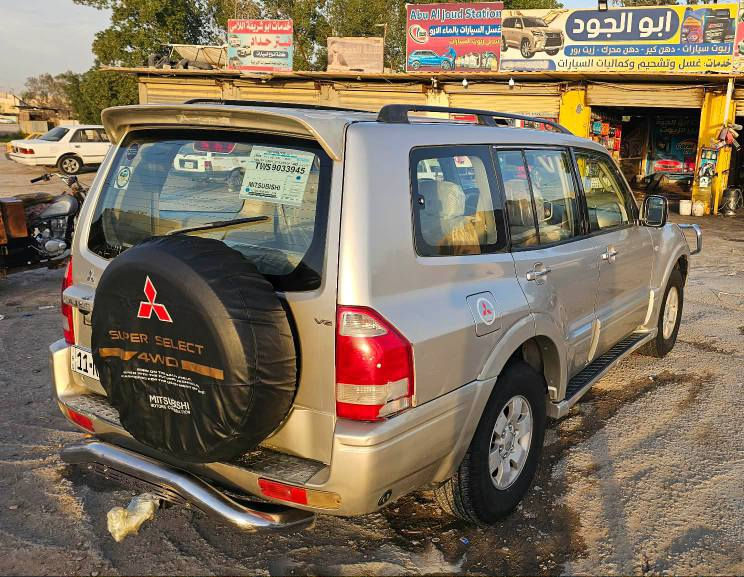 السلام عليكم باجيرو موديل 2003 رقم بغداد نكليزي تحويل ثاني يوم سنويه لغايه 2030 هزه جديده اخوان راح اطيكم تفاصيل السياره كامله مكينه كير حداديه تخم تاير كهربائيات تبرد مكفولات السياره بيها منضومه مال غاز تشتغل غاز وبانزين السياره مكفوله من ضربه وصبغ وتبديل السياره كل نقص مابيها جاهزه برغي ماعايزه  السعر 87 بيها مجال شي بسيط رقم الهاتف *********** اخوان مكاني كربله
