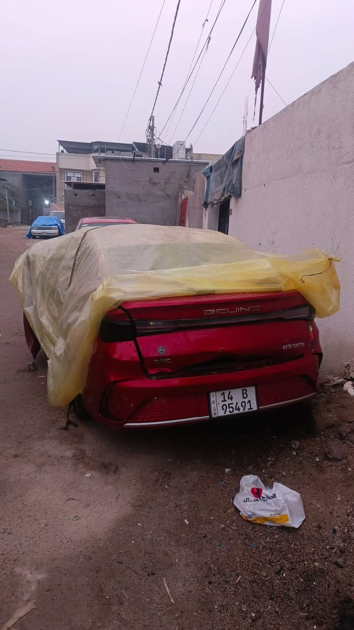 سلام عليكم شباب سياره بايك للبيع موديل 2025 بيه حادث موجوده يم السمكري رقم بصره السياره أنا مكلف بنشر مكان سياره بصره رقم صاحب السياره ***********
