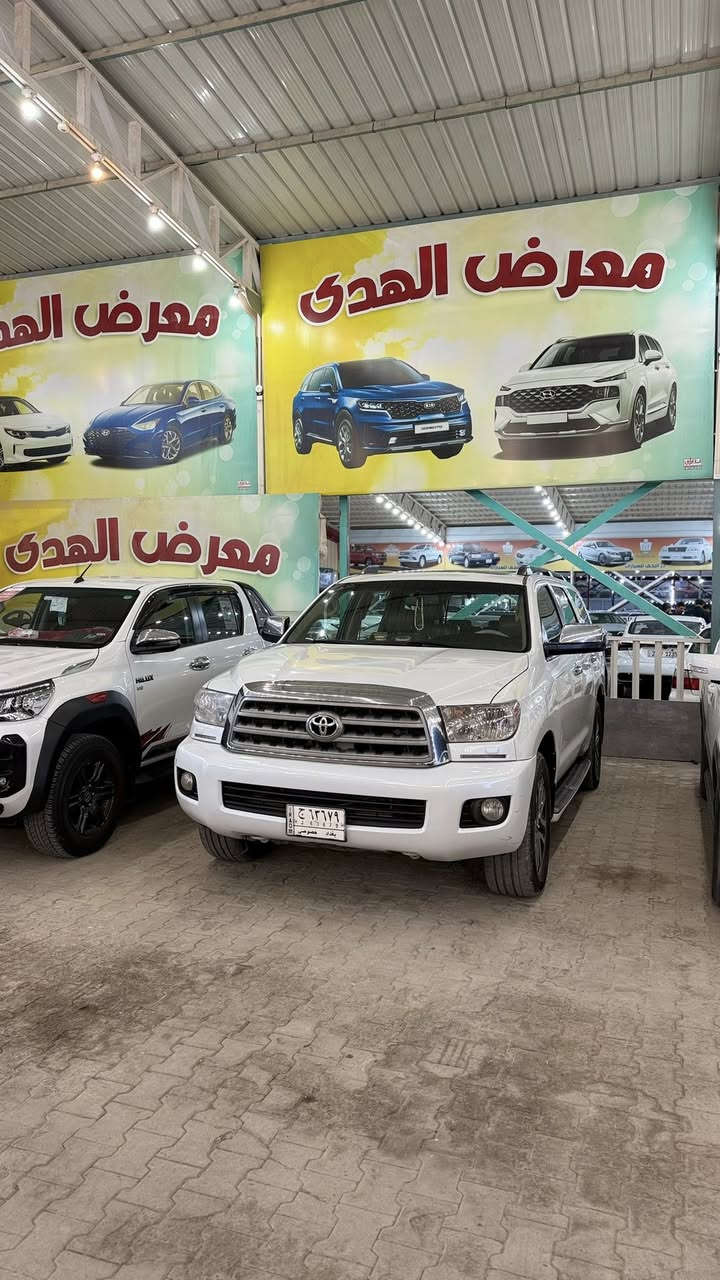 تحيه طيبه
تيوتا سيكويا للبيع فقط 
فول مواصفات بلاتينيوم 
موديل 2009 امريكي صبغ حزام بدون دواخل 
السياره جاهزه للأخير التبريد فقط كمبريسر عاطل 
كير مكينه حداديه تخم تاير كهربائيات كله شغال بيها منضومة غاز تنسى الأصراف 
مكاني النجف 
السعر 163 وبيها مجال بسيط 
***********
