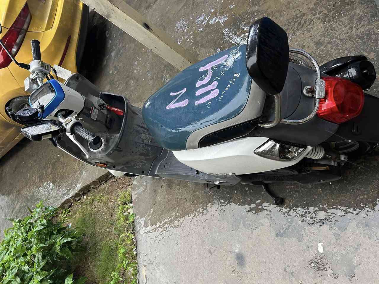 سلام عليكم بوليس مصطره حديث للبيع تنبيه دراجه رمبه رمبه مكاني زعفرانيه ***********
