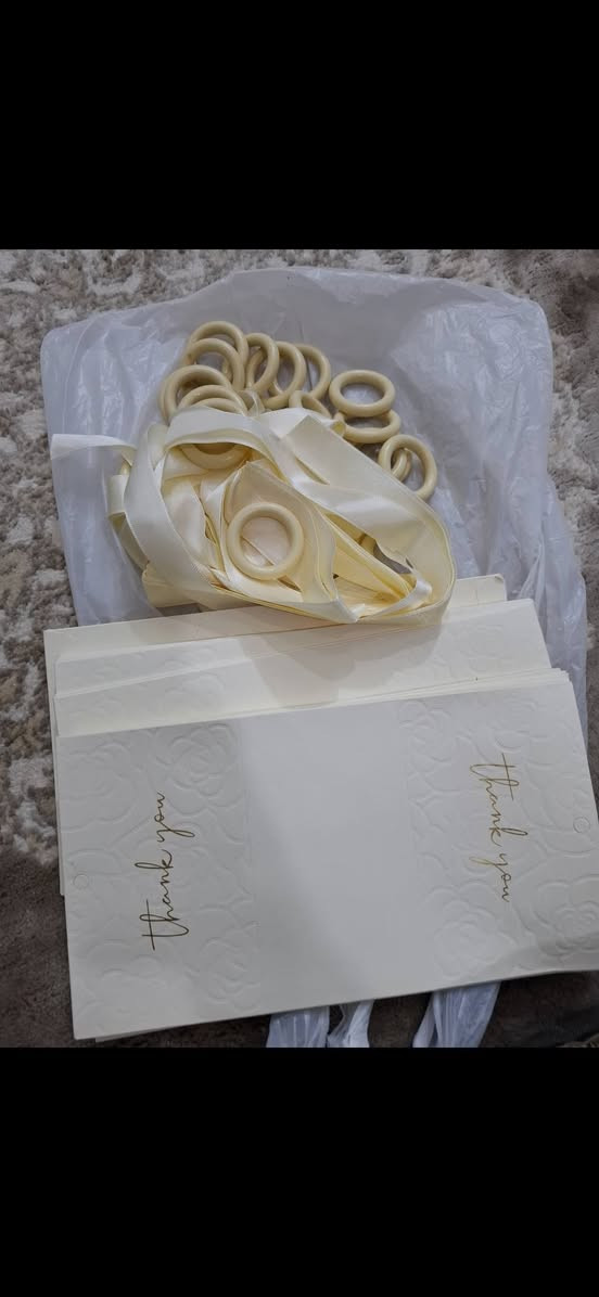 19 ظرف مع ملحقاتهم


**إذا كنت صاحب هذا الإعلان وتريد حذفه لأي سبب، رجاءا أرسل رسالة إلى الدعم الفني**