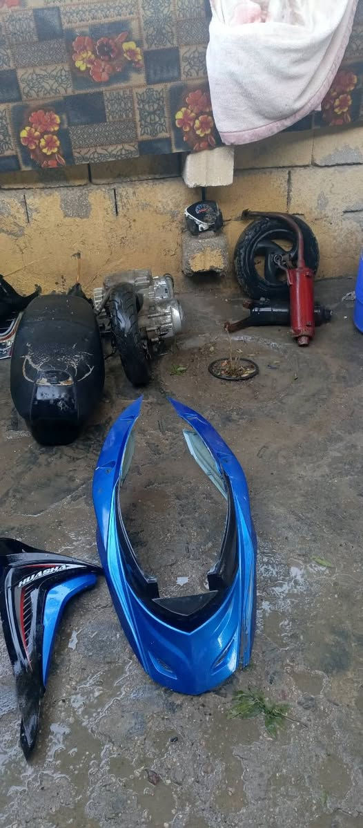 للبيع تريد كله تريد غراض كلشي موجود  عندي ***********
