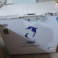 مجمده نضيفه على الشغال ب ١٢٥ الف الحسينيه الراشديه ٠٧٧٤٩٧٣٨٠٥٦