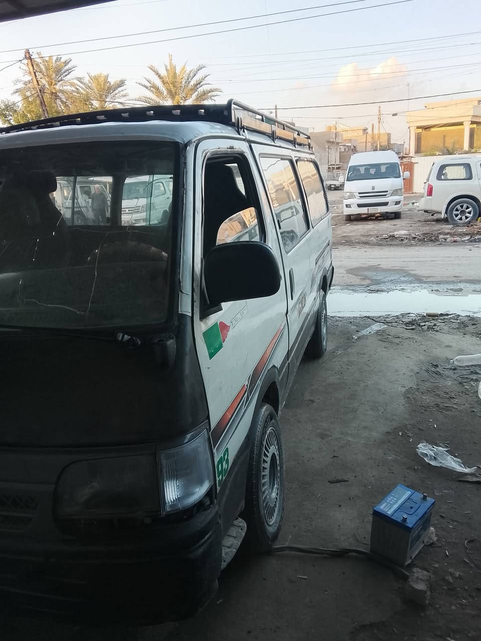 موديل 93 رقم ديالى الماني تريد تحويل تريد وكالة مرور مصفره مطلوبه الهىه 700 مكينه وكير بطه اوتماتيك رقم الشاصي شعار مكينه بيه تبخير خفيف السعر 20 وبيه مجال العنوان بغداد الدوره نهايت شارع 60 
***********
