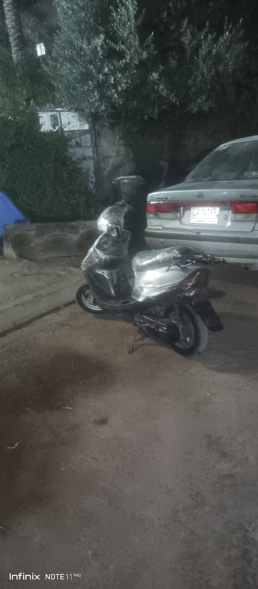 دراجه ناريه تسع زروف بيجي دراجه محرك ناعم لايتات 
اشاير عالي وانصي صندوك ينقفل قبق ينقفل مال بانزين دراجه بوضع الشركه نكر سلف هندر بريك امامي وخلفي بكانك بغداد الزعفرانيه سعر ٢٥٠ وبيه مجال حك الجيه رقم الهاتف تعال خاص


**إذا كنت صاحب هذا الإعلان وتريد حذفه لأي سبب، رجاءا أرسل رسالة إلى الدعم الفني**