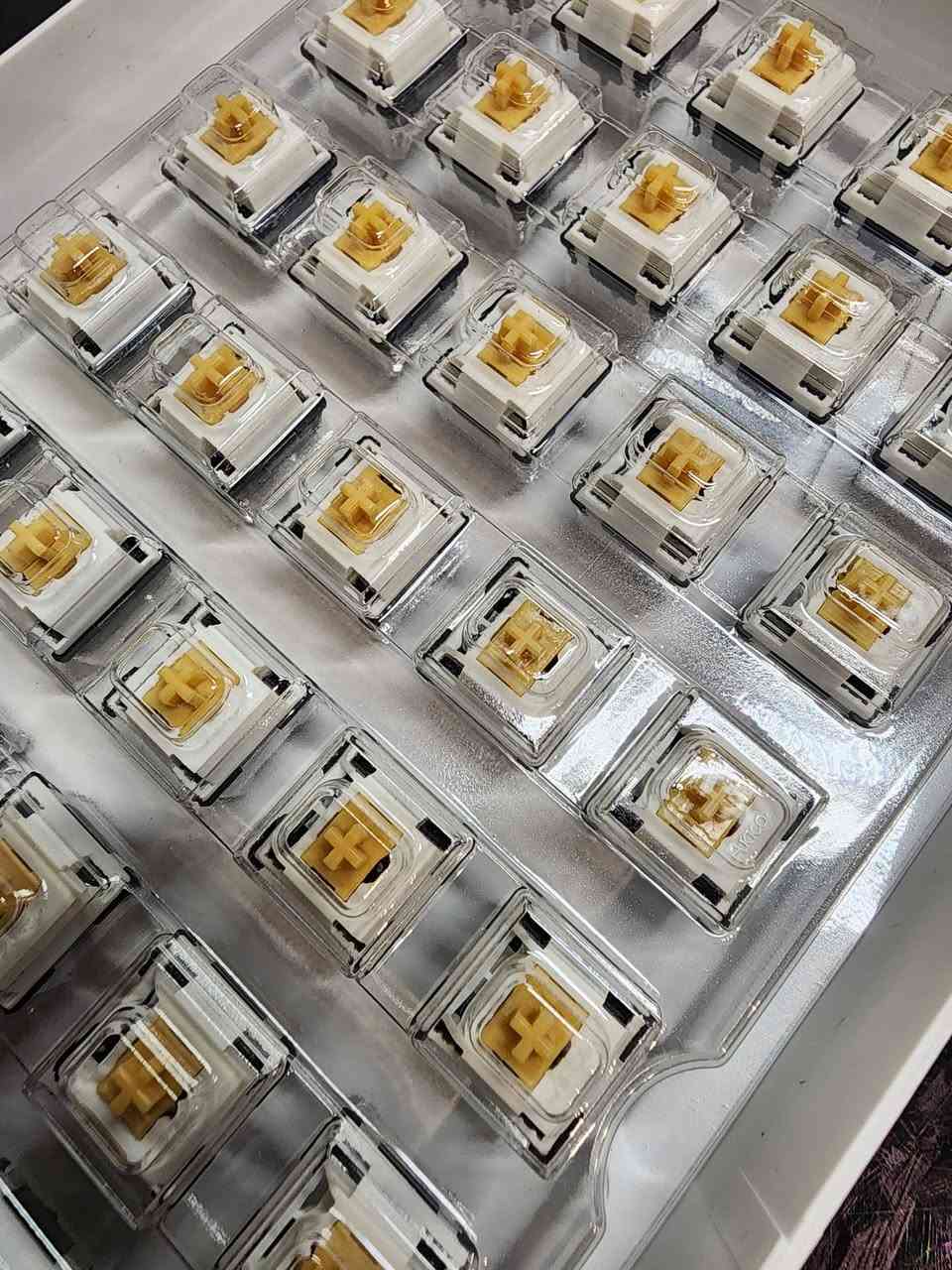 Nwe lok 45 parcha 15 hazar 
٤٥ قطع جديد ١٥ الف أربيل, العراق


**إذا كنت صاحب هذا الإعلان وتريد حذفه لأي سبب، رجاءا أرسل رسالة إلى الدعم الفني**