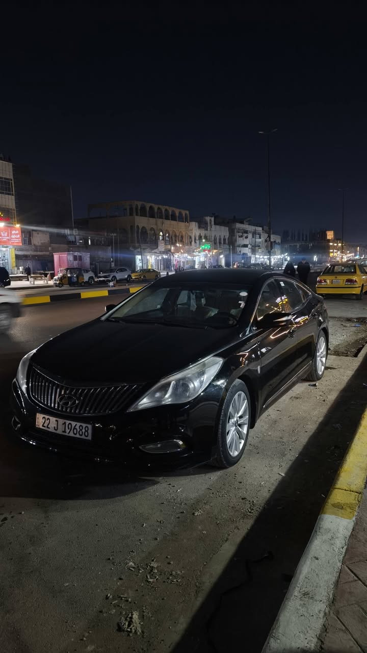 سلام عليكم 
ازيرا خليجي كفاله   فوول نظافه وجديده 
فول مواصفات 1/1
موديل (2013)
محرك (3000)
رقم اربيل
كير محرك شرط
بانوراما
بصمه +بصمه ابواب
كشنات جلد +كهرباء
تحكمات جهتين 
تخم تاير 
مري شفط+اشاير ترحيب 
كاربون فايبر بلاد
لدات داخليه بلاد
حساسات امامي خلفي
برده خلفيه كهرباء +ابواب
تخم تاير جديد
منضومه زنون اصليه
سياره كلش حلوه 
مكفوله من الضرر وصبغ ماعده شبر بارد ب ماسكه دعاميه خلفيه 
مكاني بغداد البلديات
سعر( 132 )
(***********)
