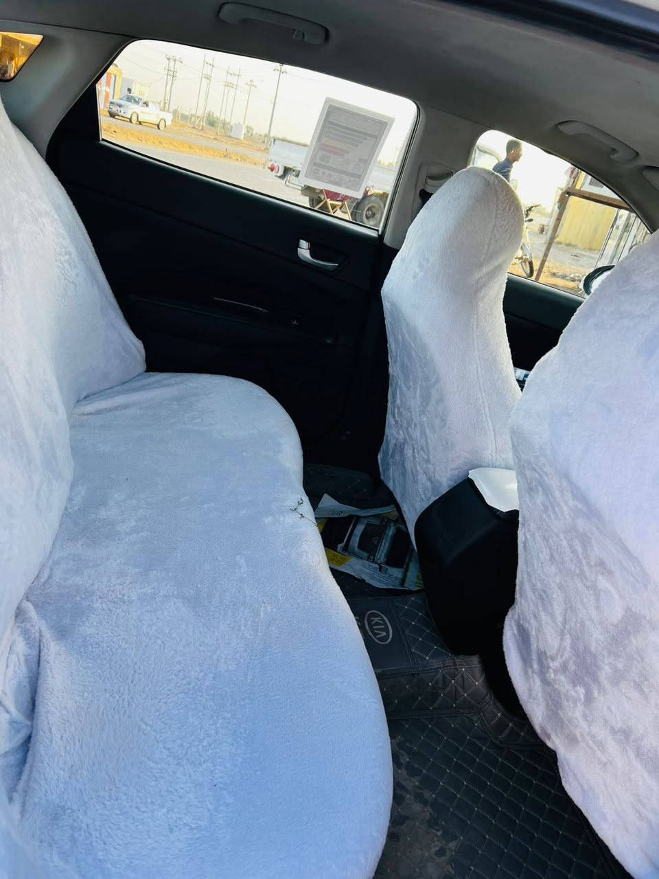 وبتمه امريكي مديل 19 البيع مكينه 2400
سياره حادث بصيط بابين رش بلا فتح ولا تبديل ولا دواخل 
يساره خير من الله فول موصفات من عده بصمه وبنرامه الاستفسار   ***********
