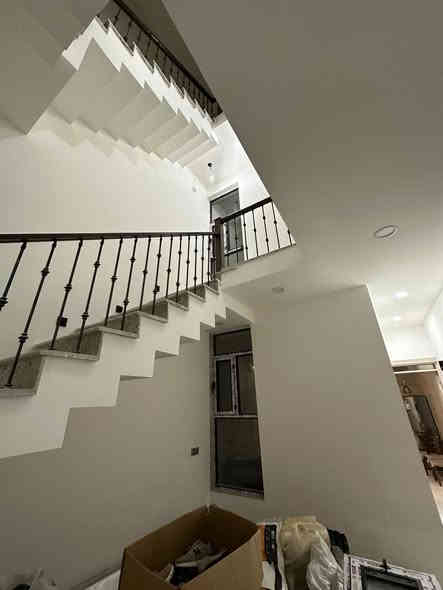 الحمدلله تتم النعم......
تم اكمال عمل شبابيك سلايد ٧.٥سم ري تركي ثقيل مع جام ١٠ملم مسكرت. وابواب مفصلي للصحيات مع جام مضبب وعمل الشبابيك يكون مقطع تركي الون والثكنس من اختيار الزبون جام ٦ملم اي لون نرماده بيم. مانع ذباب لكل شباك  كيلون سبانيول لاستيك امطار وفرشة غبار والقياس يكون واقع حال واي سؤال اني حاضر
***********
