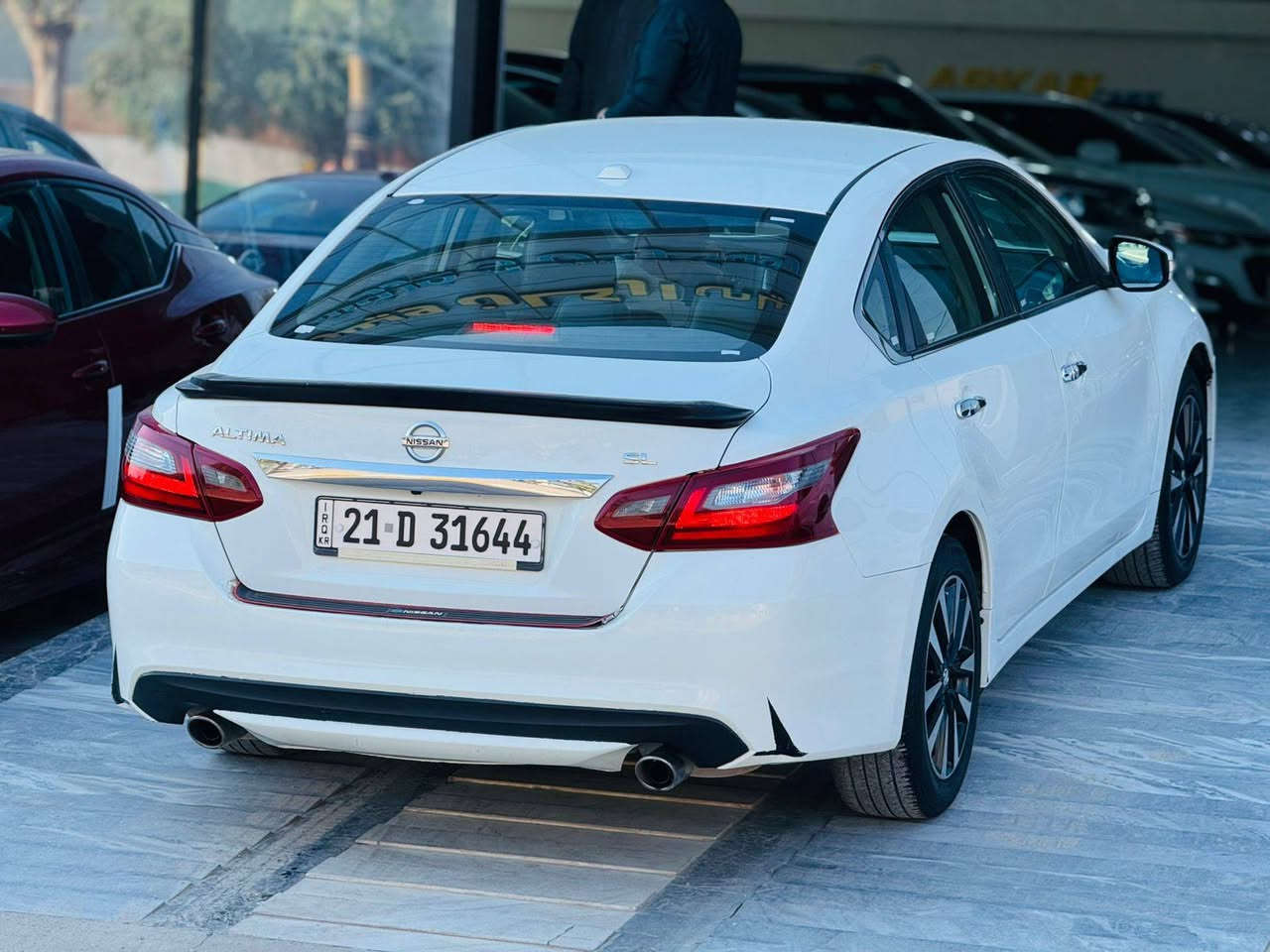 . نسيان التيما
. السعر :128
. السلام عليكم اخوان سيارة نسيان التيما 2018 الون ابيض وارد امريكي لل بيع او مراوس فقط شمالي .
. الضرر: دخول كلين وهنا بل عراق صاير بيها شخط باب سايق وباب خلفيه 
. مواصفات السيارة SL فول مواصفات عدا الفتحة
. بصمة
.تشغيل عن بعد
.بصمة ابواب
.كشن حار 
.سيترن هيتر
.كشنات جلد
.رادار امامي خلفي جانبي
.تحكم ستيرن جهتين 
.لايت زنون
.السيارة رقم سليمانيه بسمي تريد وكاله تريد تحويل اني حاظر 
.مكان السيارة: ديالى خانقين معرض الحاج اركان 
.للمعومات اكثر اتصال على ال رقم الاتي:***********
