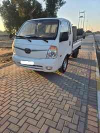 للبيع كيا بنگو موديل 2010  محرك 3000 (سبلاين) تخم تاير للاستفسار أكثر ...