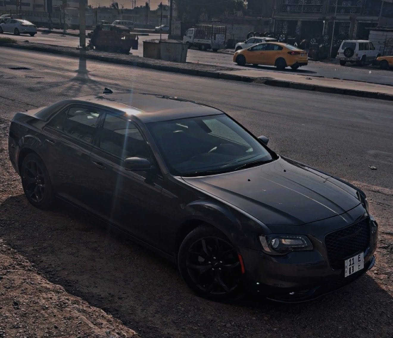 السلام عليكم 
كرايسلر S 2023  رقم بغداد باسمي 
السيارة بعدها بوضع الزيرو ماشيه 11 الف ميل 
المواصفات فول 1/1 
بانوراما 
سماعات الباين 
دمام خلفي 
محرك 3600 
تو ويل 
حساس امامي خلفي 
لايتات زينون
ماسحات اوتو 
رادارات جانبية 
اشاير مري 
نقطه عمياء 
كراسي جلد 
كراسي كهرباء
انظمة قيادة 
شفتات ستيراً 
السيارة حادثة جاملغ مبدل نفس لون بدون صبغ حادثة كلش حلو وبدون ايرباك وبدون دواخل 
واذا تحب ادزلك صور الحادث راسلني خاص 
للاستفسار : ***********
