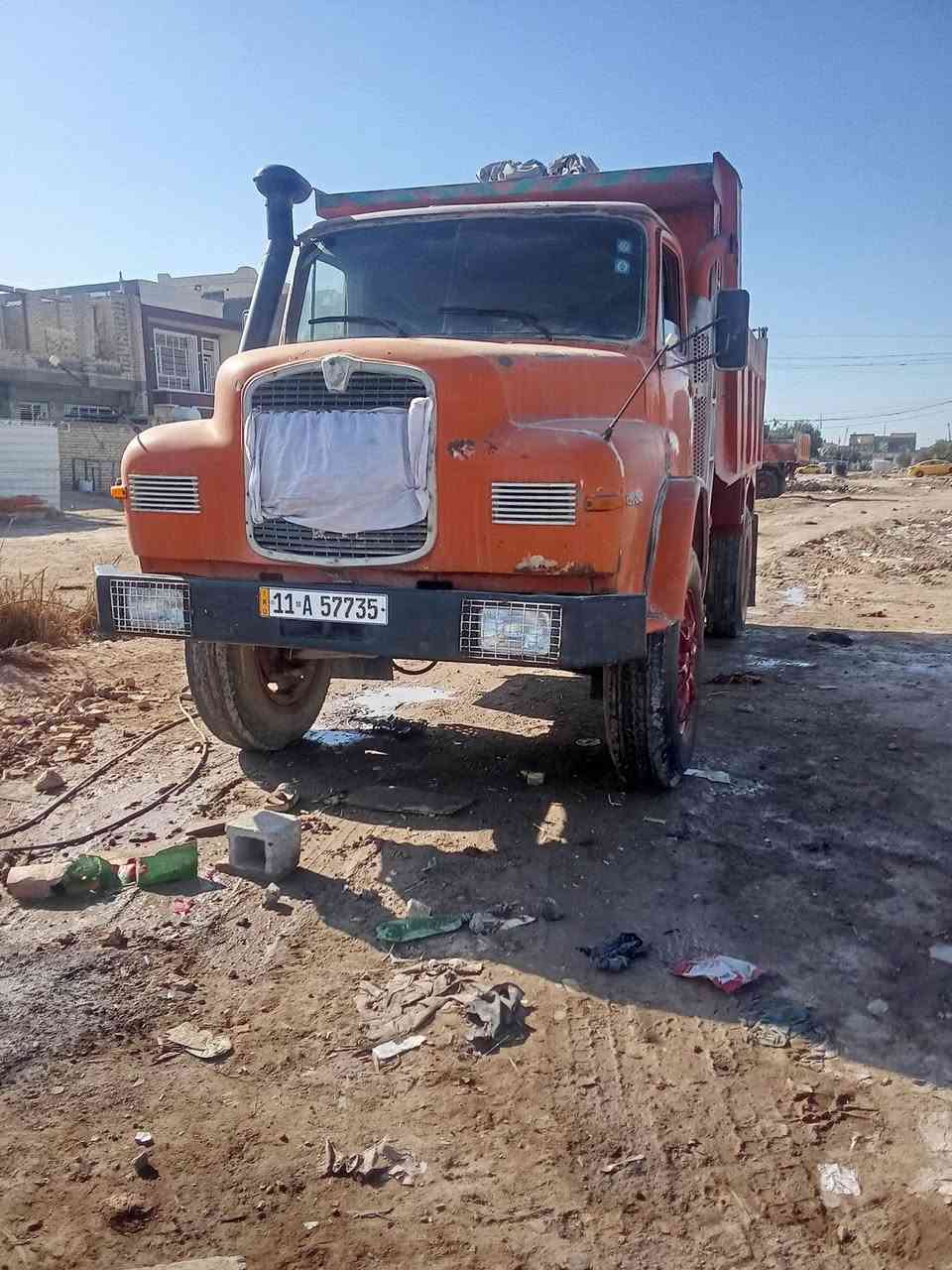 لبيع مان 82 سياره بلاديه  حجم مكينه28 جديده  كير 25 جديد اكسن مال قجم 80بلادي سياره حداديه جديده قماره رادله سمكره كاعيه رقم بغداد جديد سنويه ال 30 مكان بغداد سياره ***********
