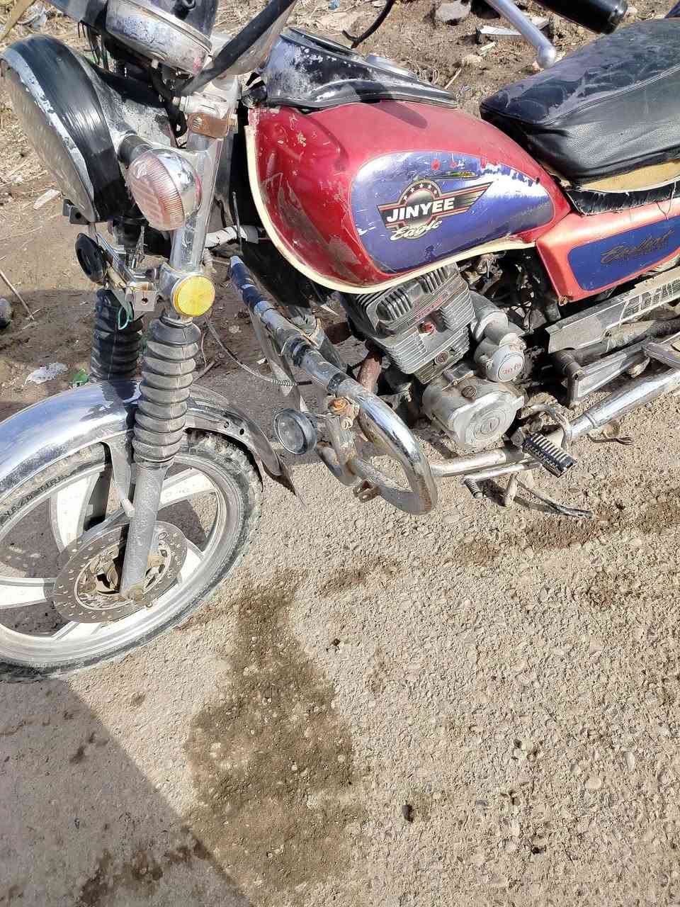 السلام عليكم  دراجة جني دبل بلك سلف لايت هندر. بس الاشاير. يرادلهن ربط فقط اوراق. وصولات كامله العنوان ديالى ناحية كنعان  هاتف ***********واتساب او مراسلة الصفحة السعر 325
