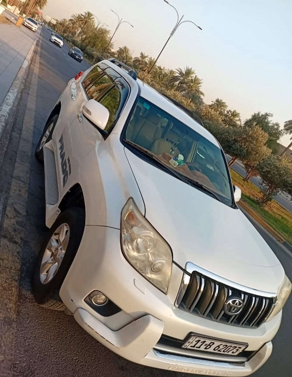 للبيع
برادو 2010 4 سلندر 

بدون حادث بدون صبغ عدا مكانات تكحيل بسيطه 

7 راكب 3 قطع تبريد 

السيارة بيها منظومة غاز بمكان السبير الجوا 

بدون اي نقص رقم بغداد جديد باسمي 

السعر 225 

للاتصال ***********
